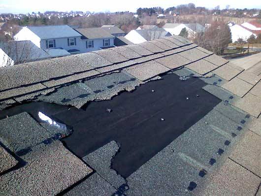 When Roofing Problems Occur, Ukiah Residents Should Contact a Local Contractor.